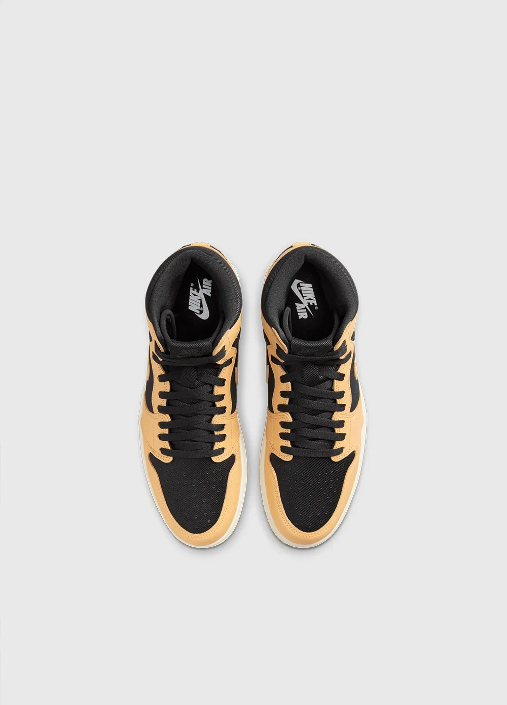 Air Jordan 1 Retro High OG Sneakers