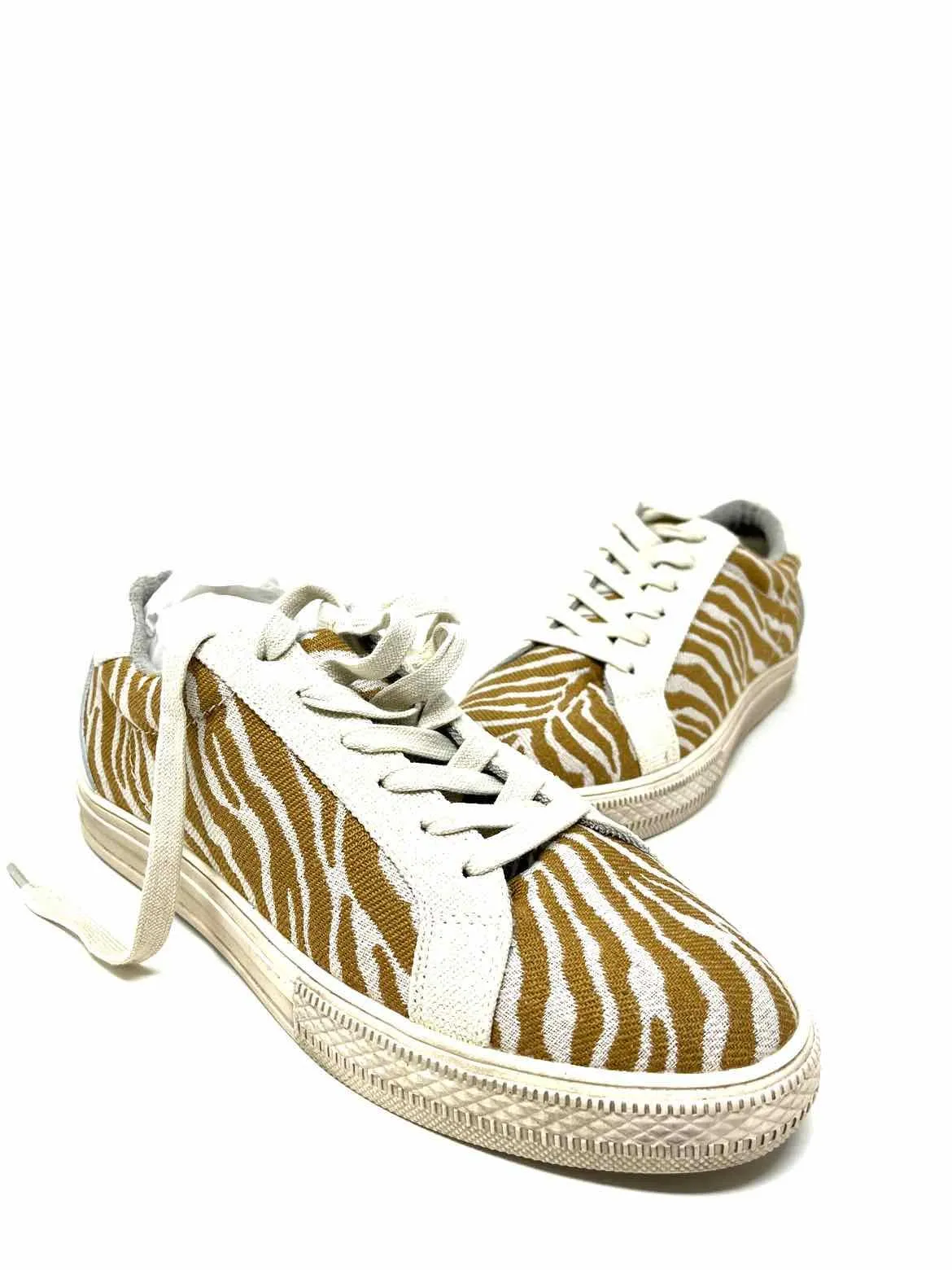 band of gypsies Women's Tan/Cream Lace-up Textile Animal Print Size 11 Sneakers
