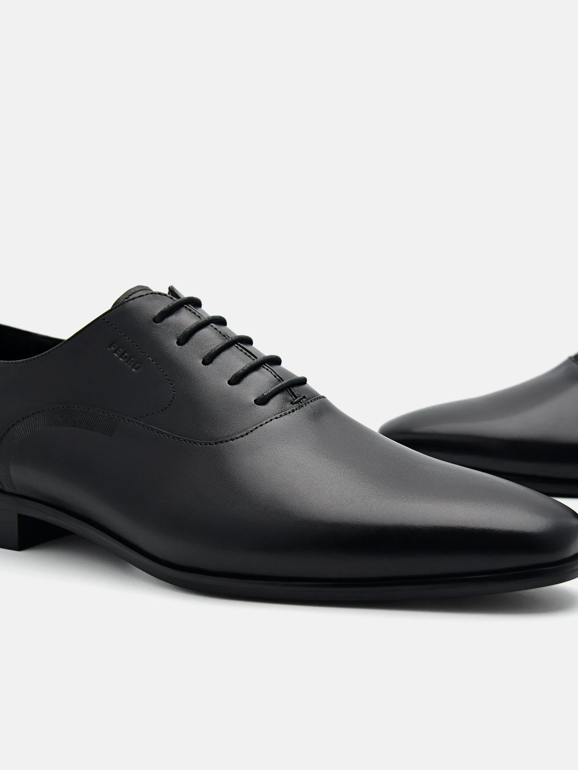 Burnished Leather Oxford Shoes