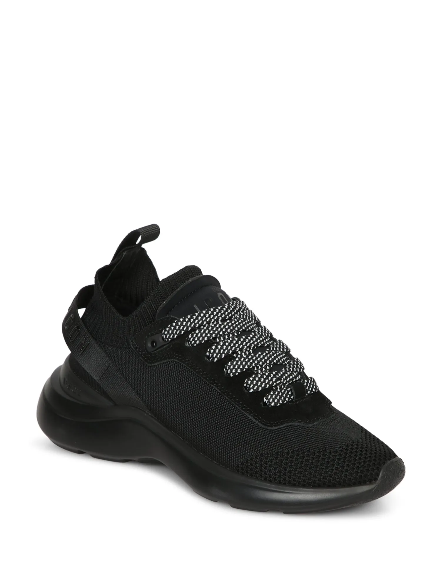 Fly Lace Logo Ton Black Sneakers