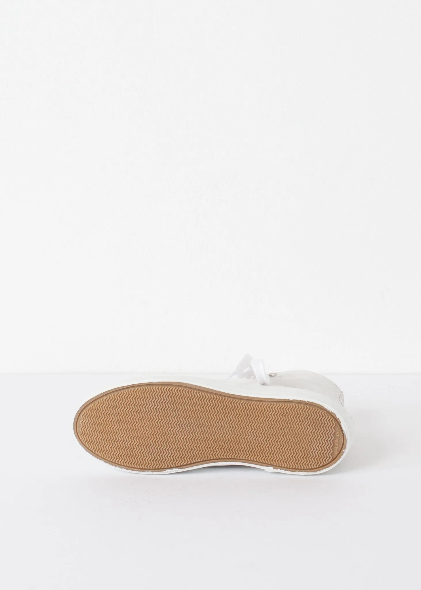 High Top SnEEakEEr
