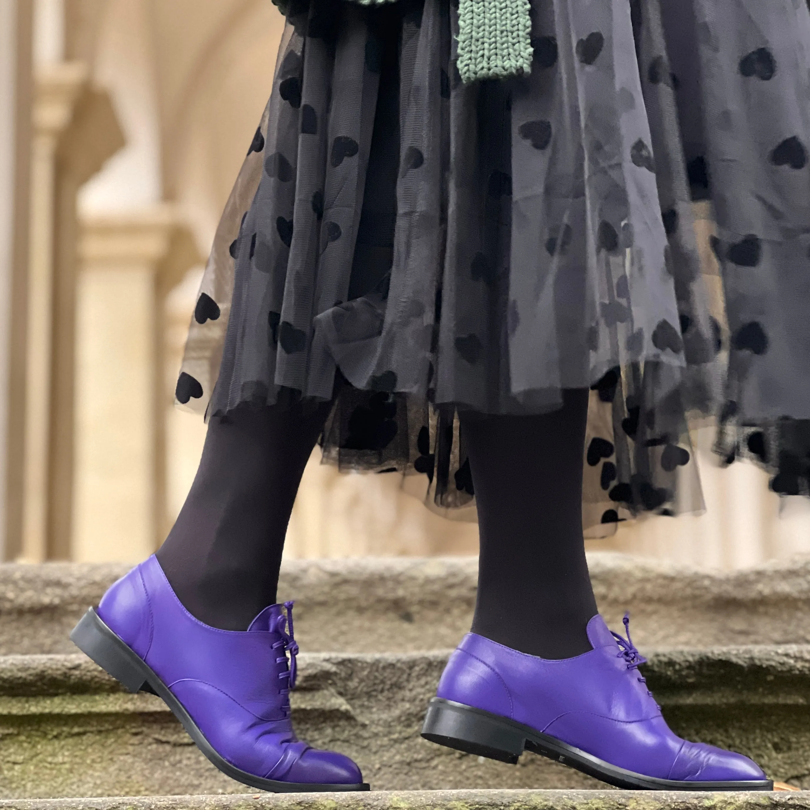 Kim Violet scarpa bassa allacciata in nappa viola artigianale Toscana