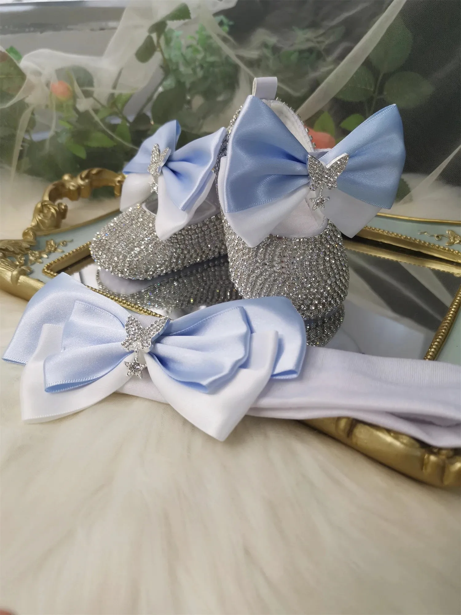 Luxurious Rhinestone Shoes & Headpiece Set - Regency Blue