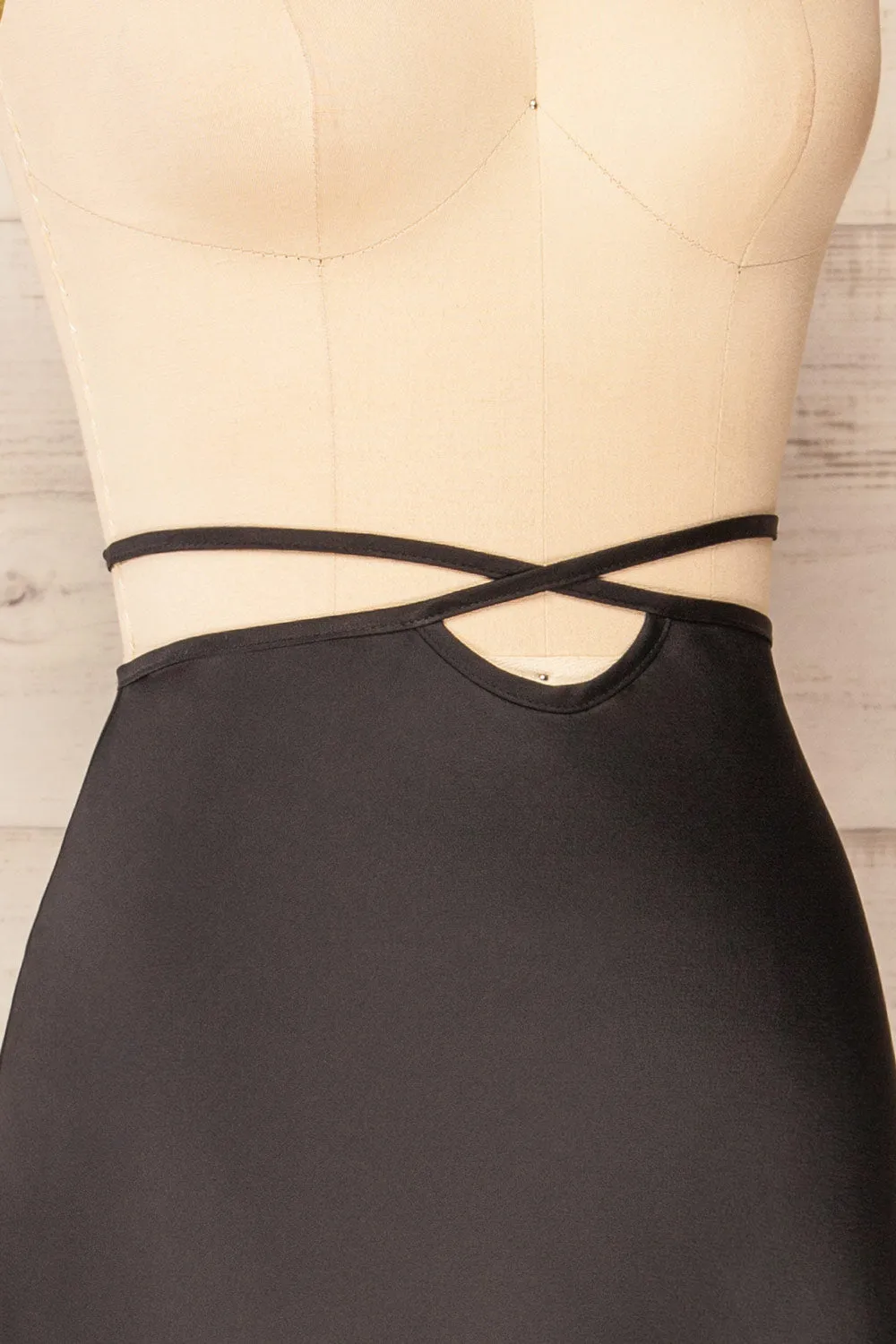 Maddie Black | Satin Midi Skirt