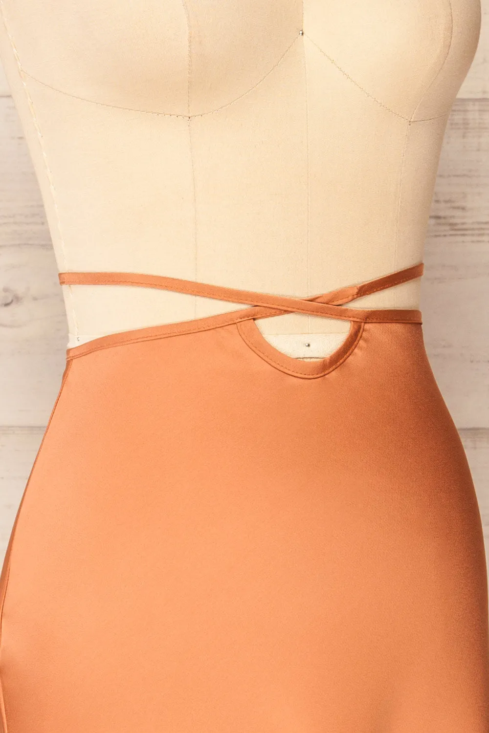 Maddie Rust | Satin Midi Skirt