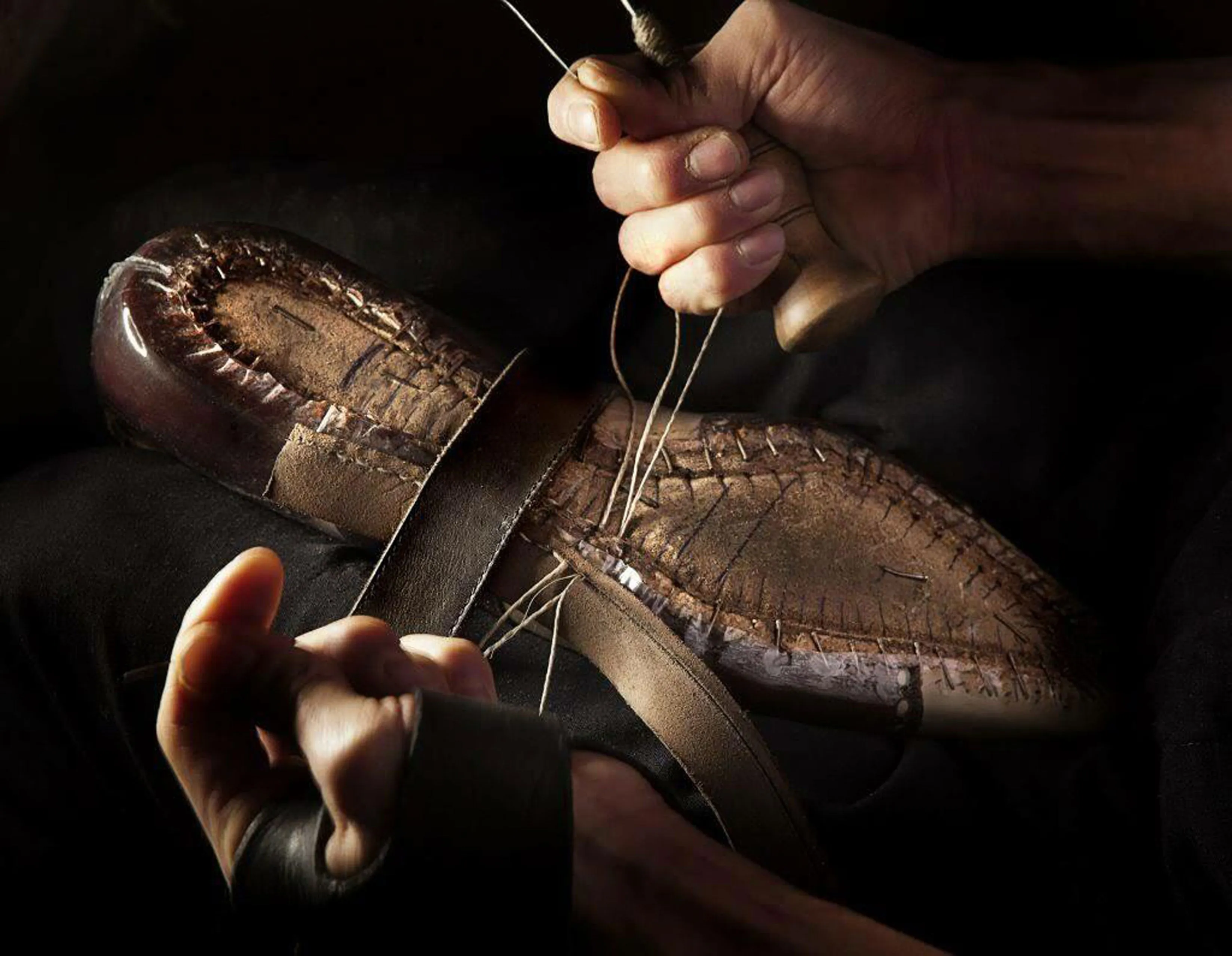 Oxford Wingtip Lace up Dress Shoe