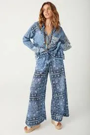 SPELL-SUNSHINE BANDIT WIDE LEG PANT-CHAMBRAY