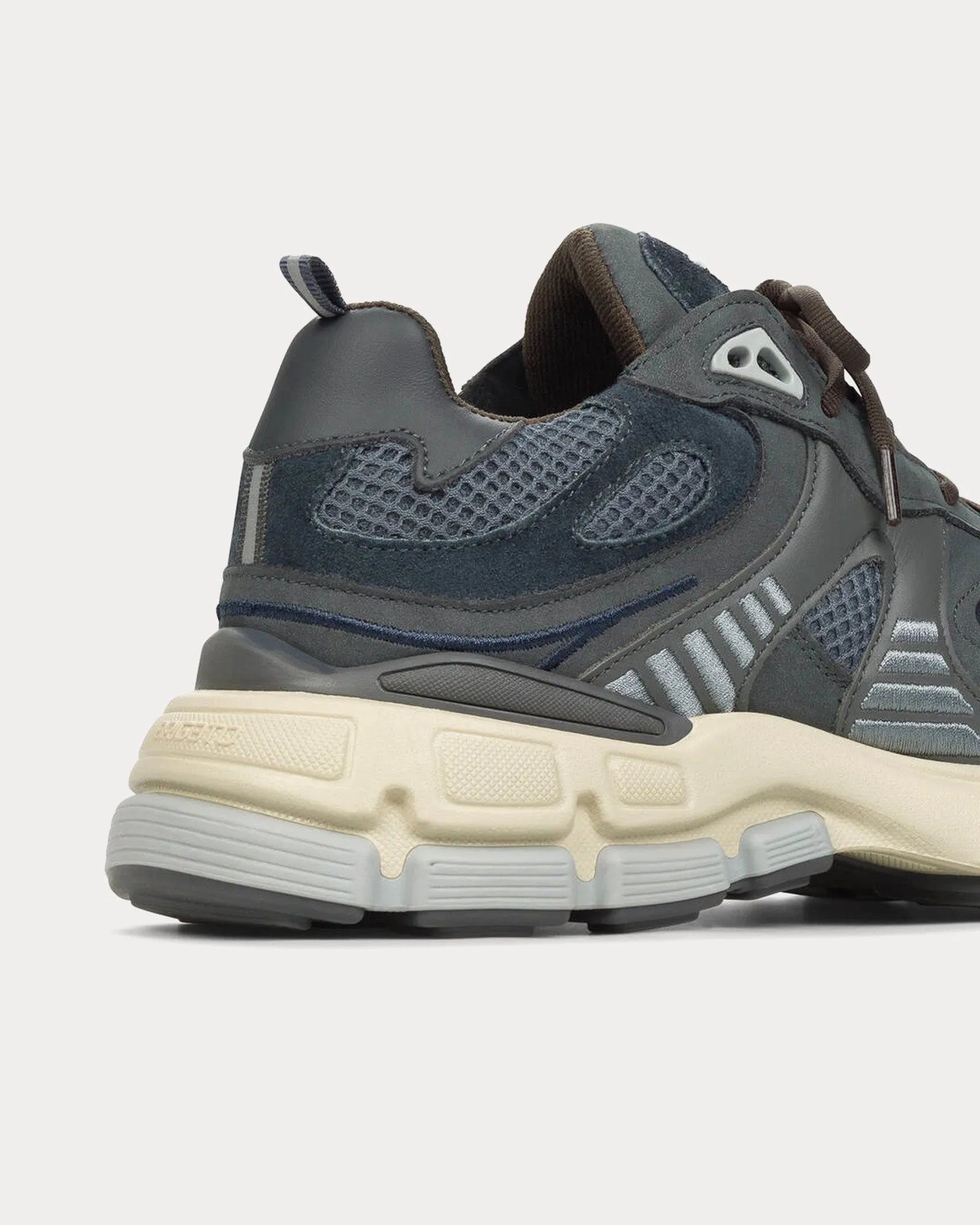 Sphere Runner Black / Grey Low Top Sneakers