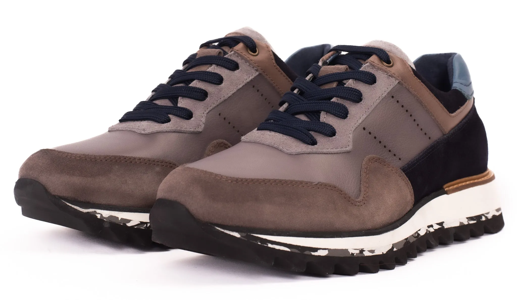 The Hoskova Grey Leather Men Sneaker