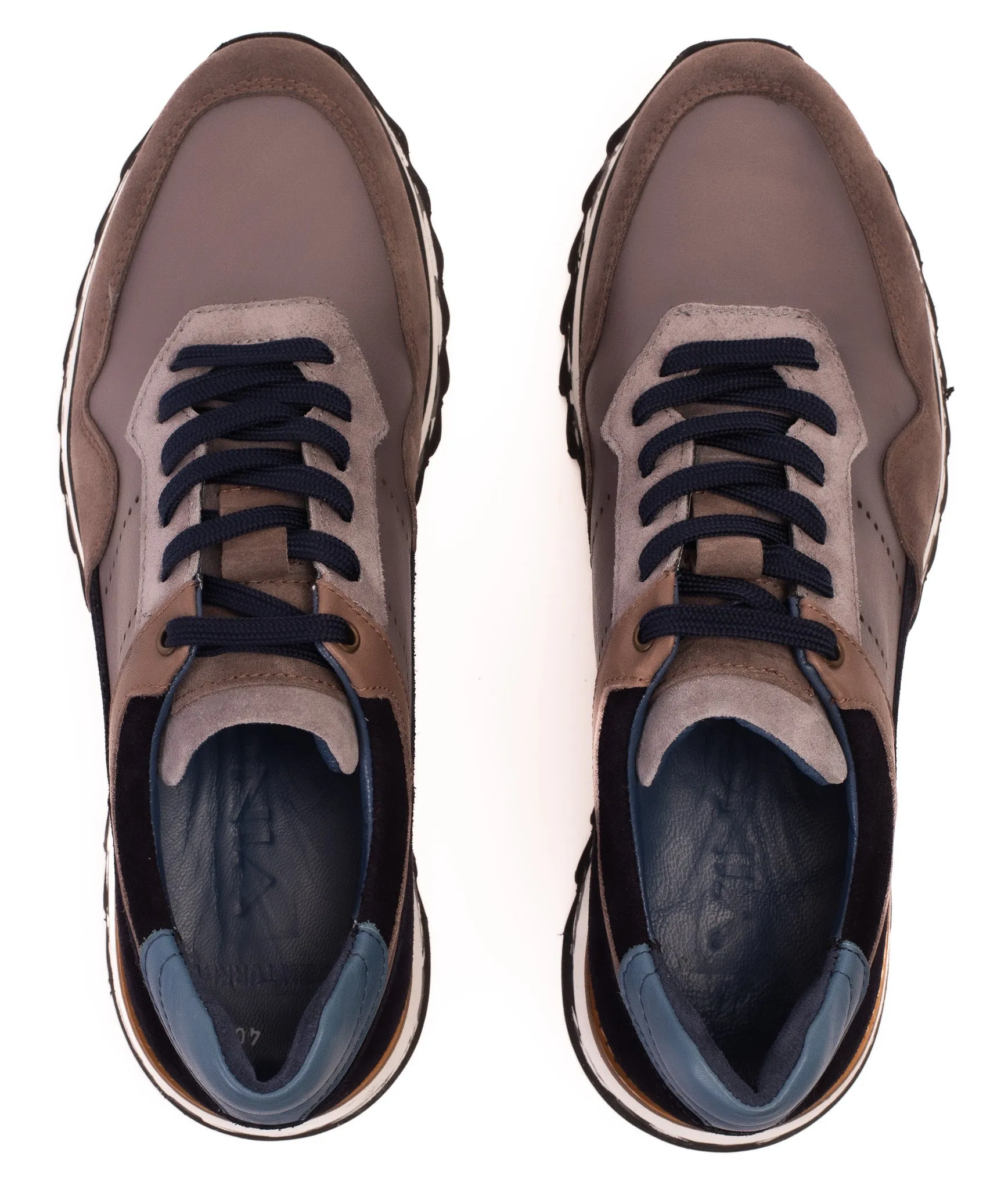 The Hoskova Grey Leather Men Sneaker