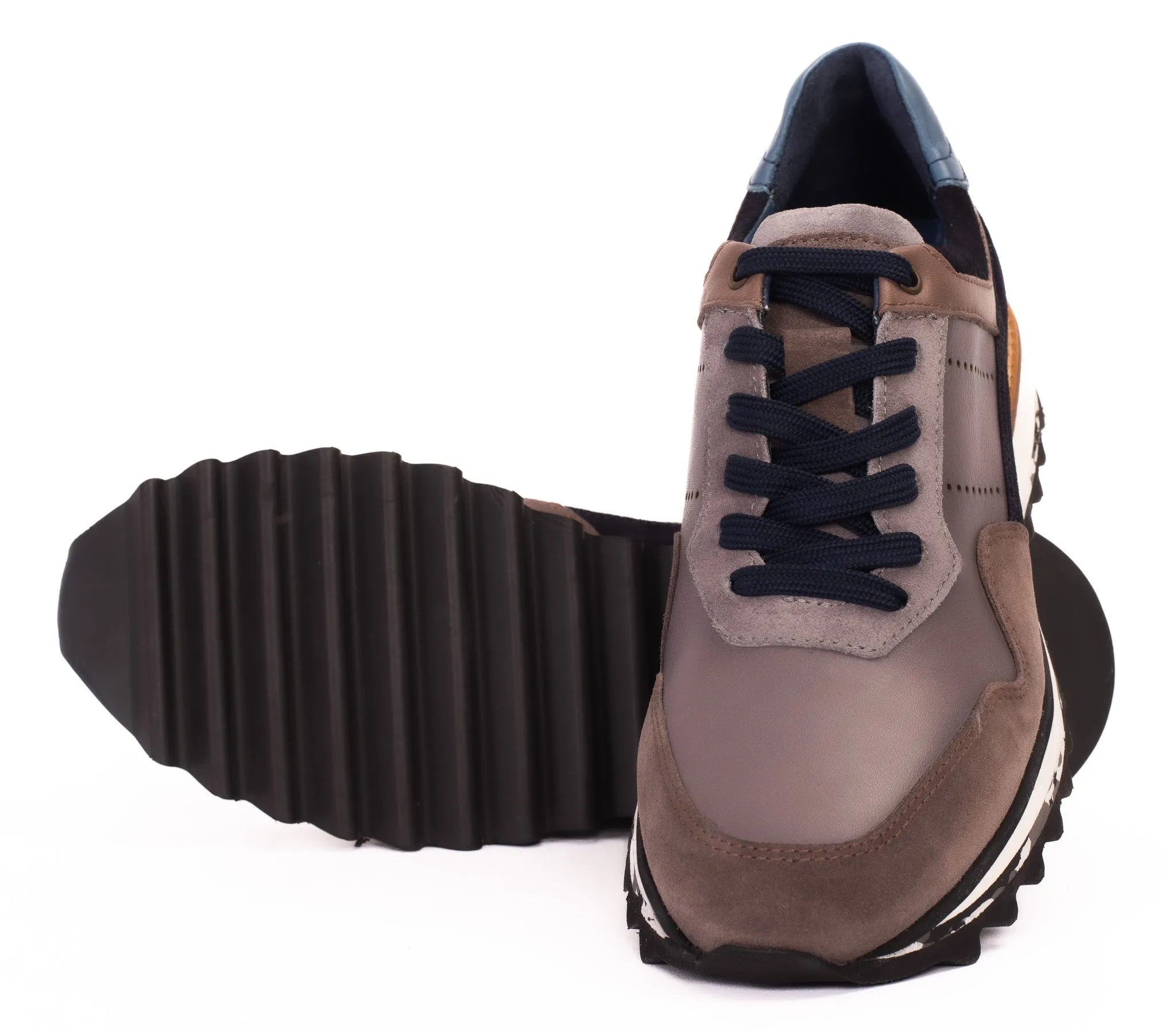 The Hoskova Grey Leather Men Sneaker