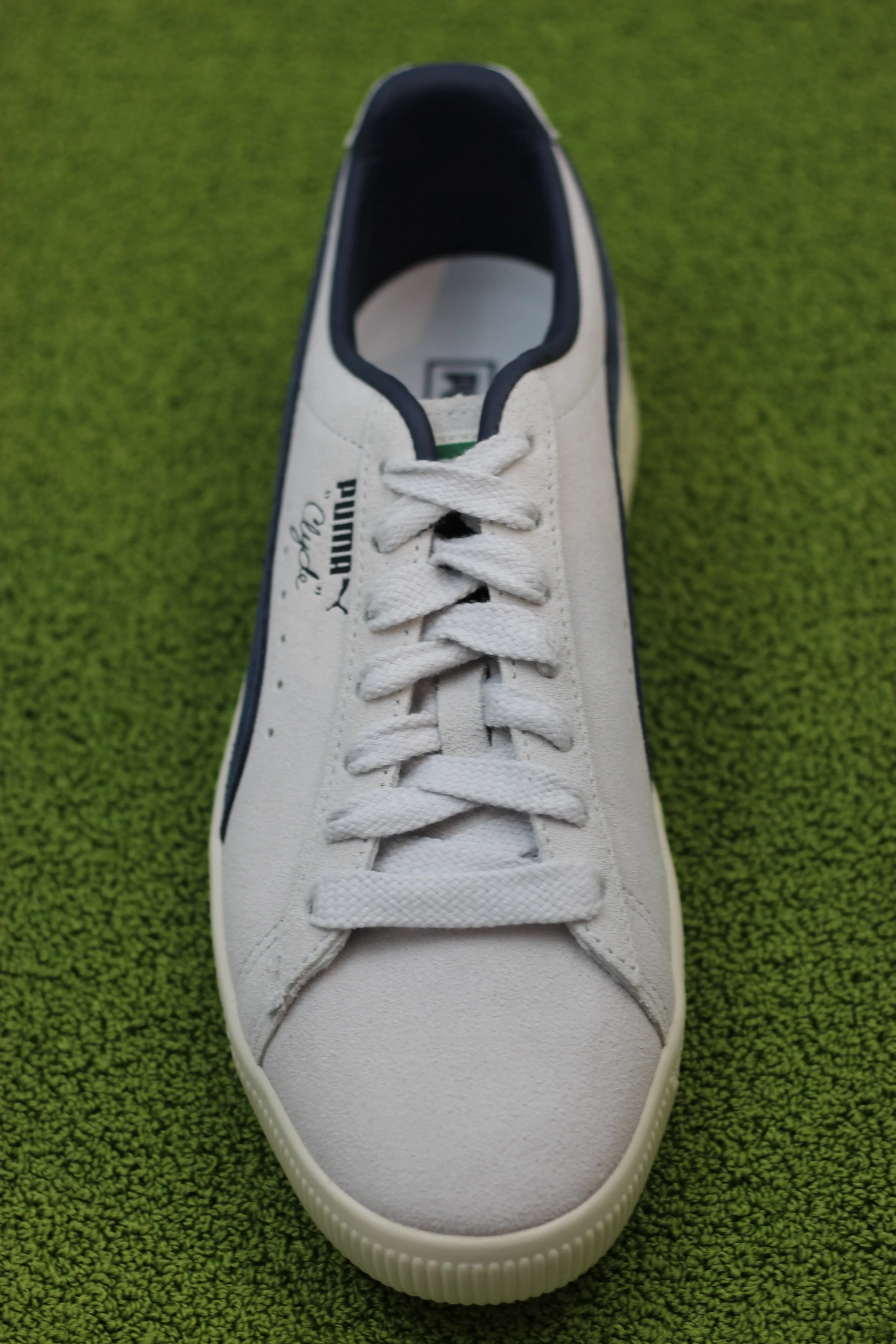 Unisex Clyde OG Sneaker - White/Blue Leather/Suede