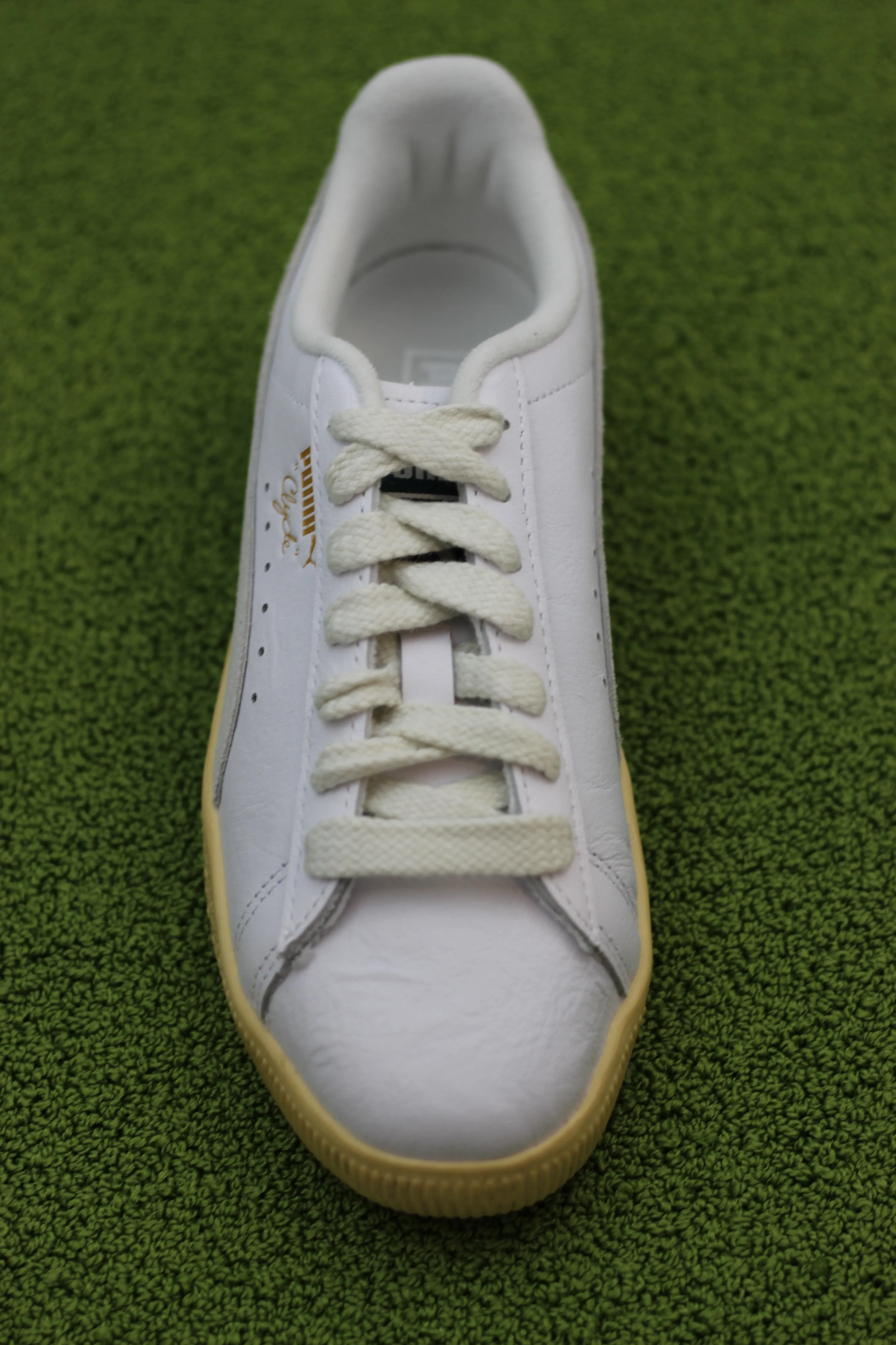Unisex Clyde Vintage Sneaker - White/Lt Straw Leather/Suede