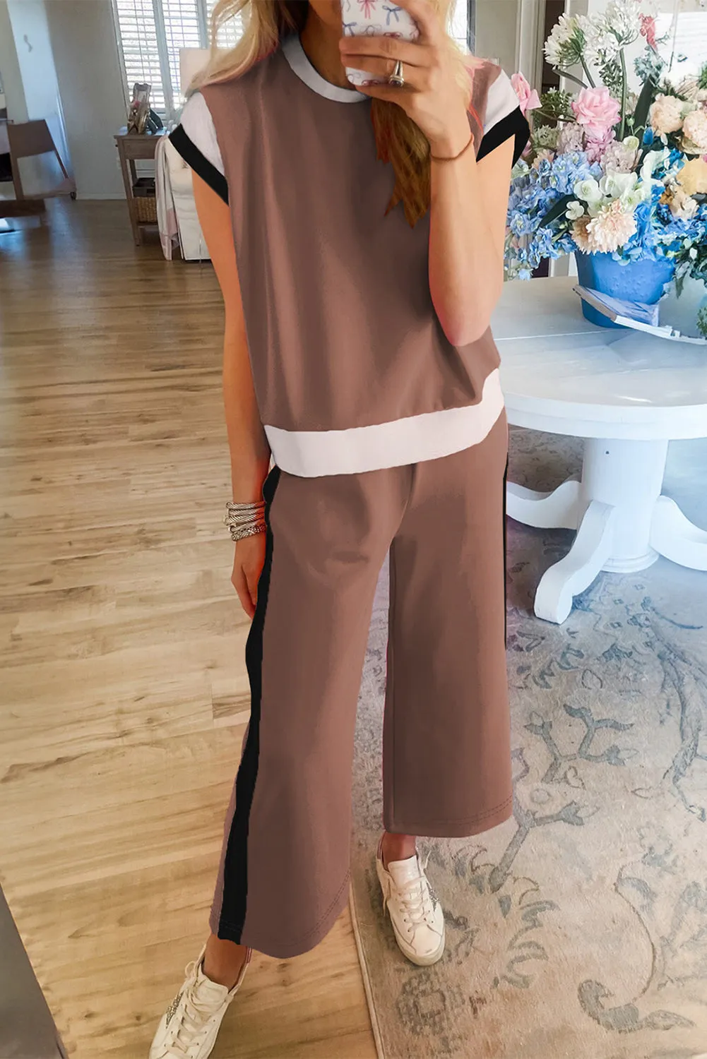 Women's 2 Piece Color Block Lounge Set Cap Sleeve Tee and Wide Leg Pants Set