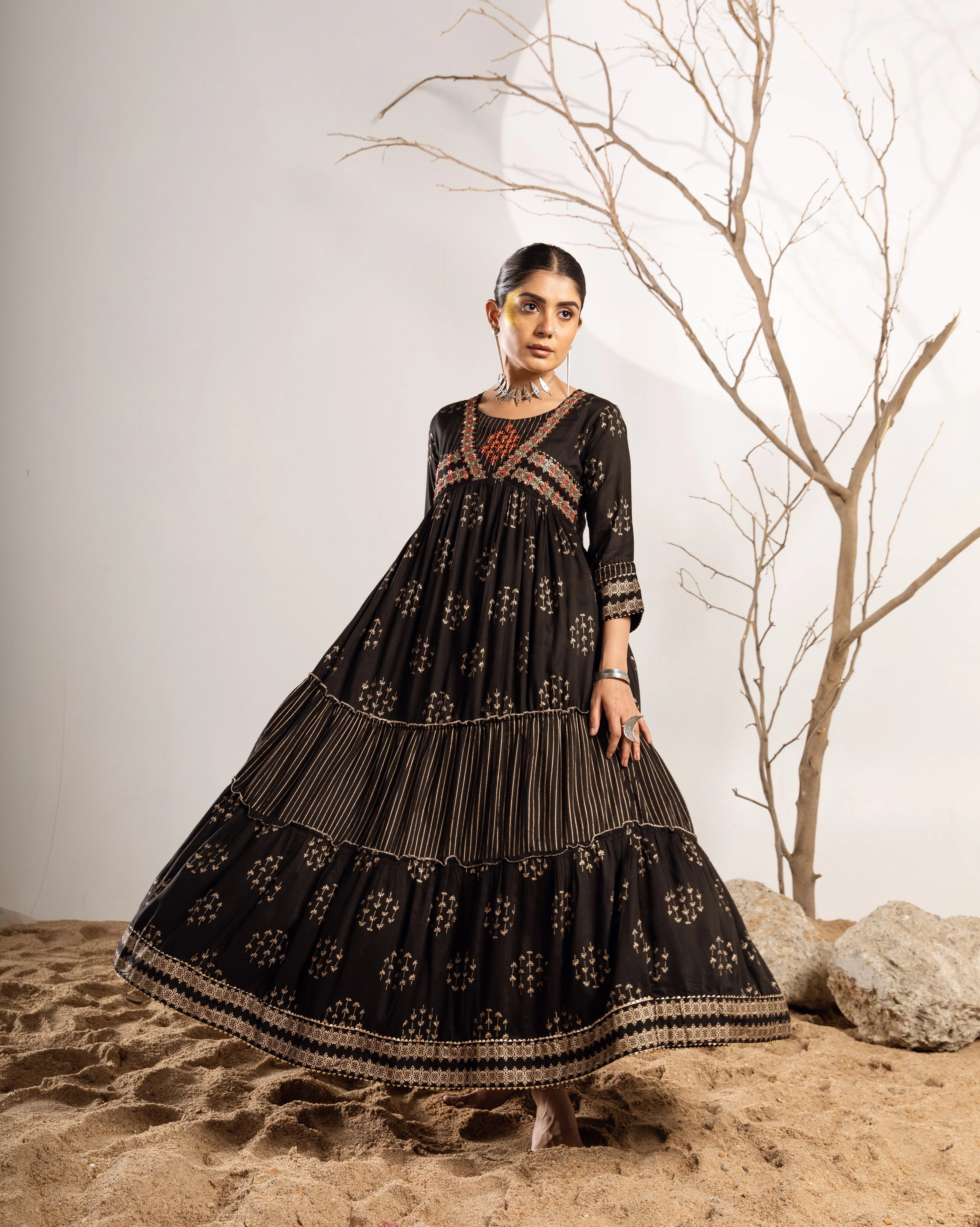 Women's Rayon Black Flared/Tiered Gown
