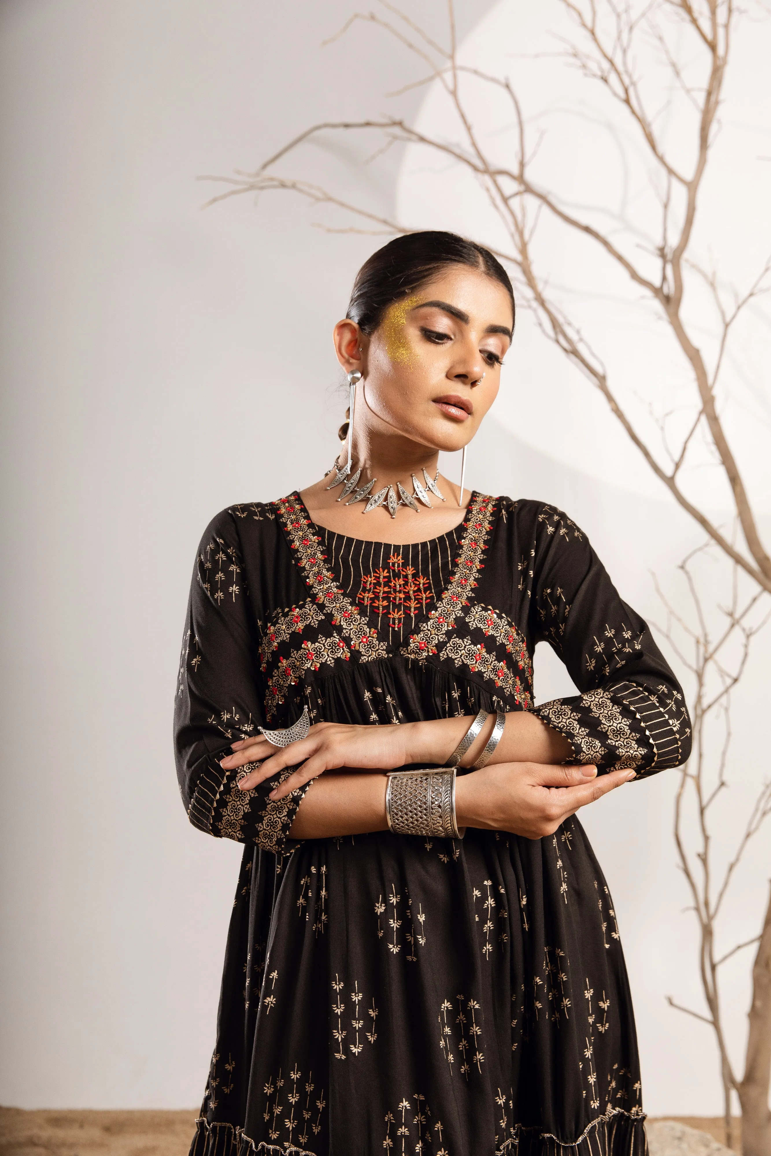 Women's Rayon Black Flared/Tiered Gown