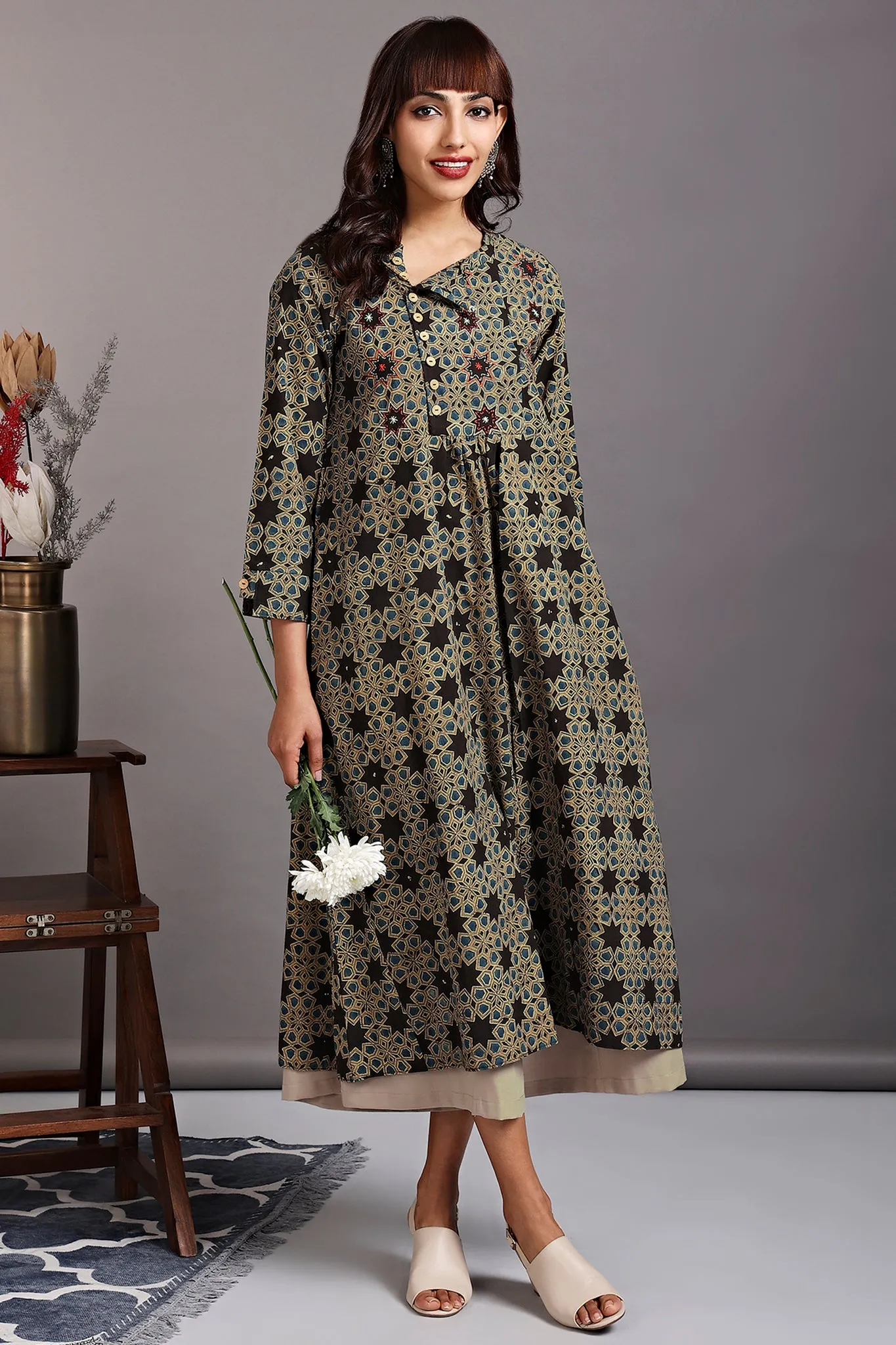 zen yoke gather kurta - hickory brown & stargazer lily