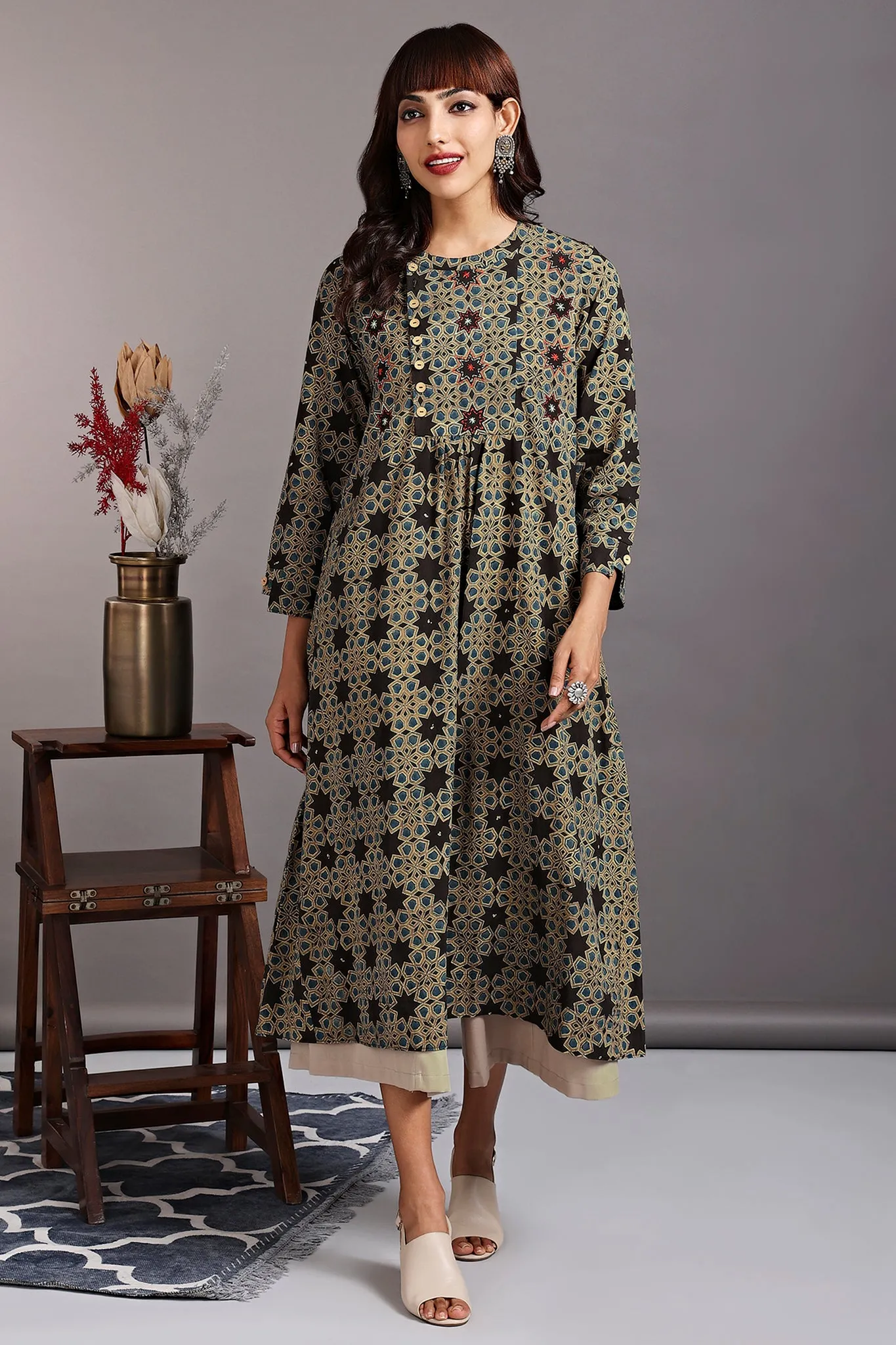 zen yoke gather kurta - hickory brown & stargazer lily