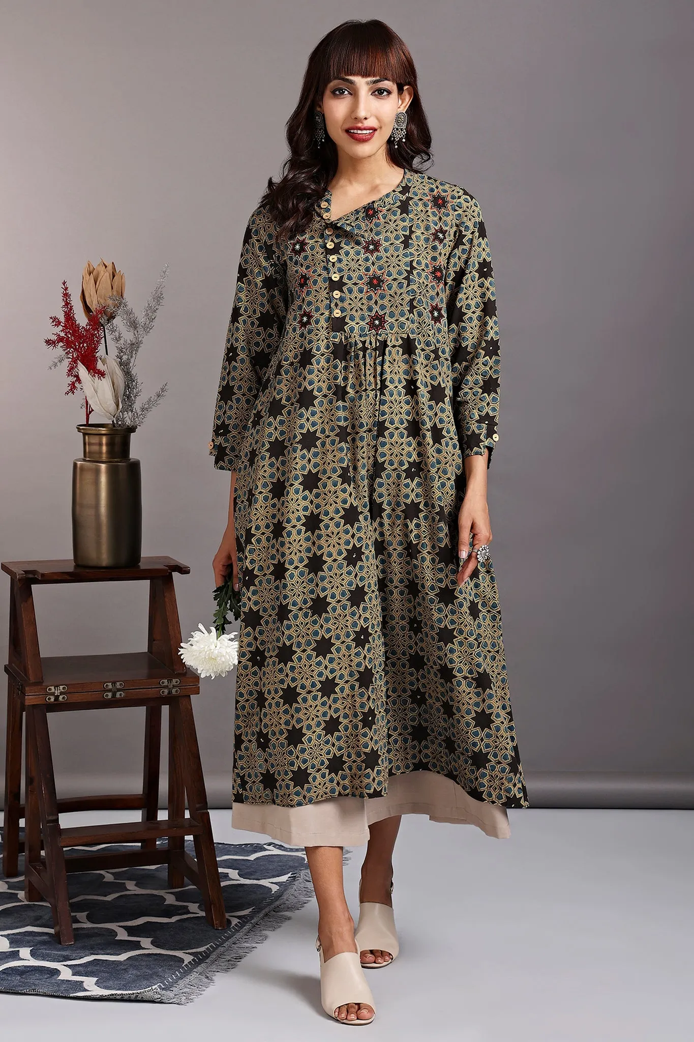 zen yoke gather kurta - hickory brown & stargazer lily